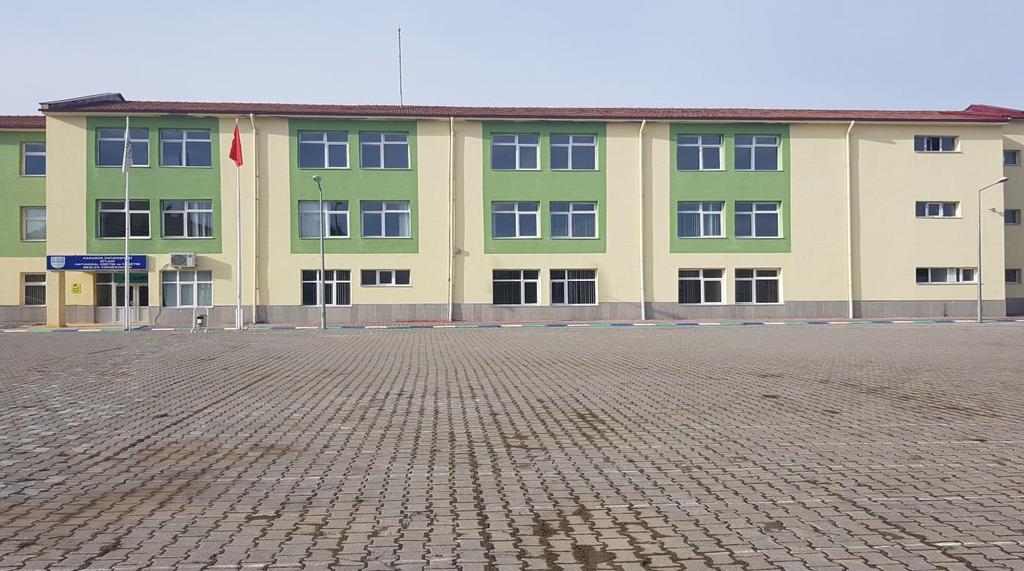 Eflani Yerleşkesi Karabük ili Eflani ilçesinde bulunan yerleşke, yatılı bölge ilköğretim okulu olarak hizmet vermekte iken Milli Eğitim Bakanlığı tarafından meslek yüksekokulu kurulması amacıyla