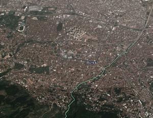 Google Earth tarafından servis edilen uydu görüntüleri de zaman içindeki değişimleri izlemek amacı ile değerlendirilmiştir. 3. YAPILAN ÇALIŞMALAR Şekil 1.