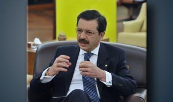 hisarcıklıoğlu söz konusu talepleri 03 Mayıs 2014 Cumartesi günü gerçekleşen TOBB Yüksek Koordinasyon Kurulu ve Strateji Geliştirme Yüksek Kurulu Müşterek Toplantısı nda Maliye Bakanı Mehmet Şimşek e