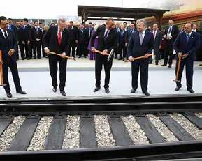 Hızlı tren hatlarının tamamının devreye girmesinin ardından Çin den gelen yükün Bakü-Tiflis-Kars demiryolu projesi sayesinde orta koridor üzerinden 12-15 gün arasında Avrupa Birliği ülkelerine
