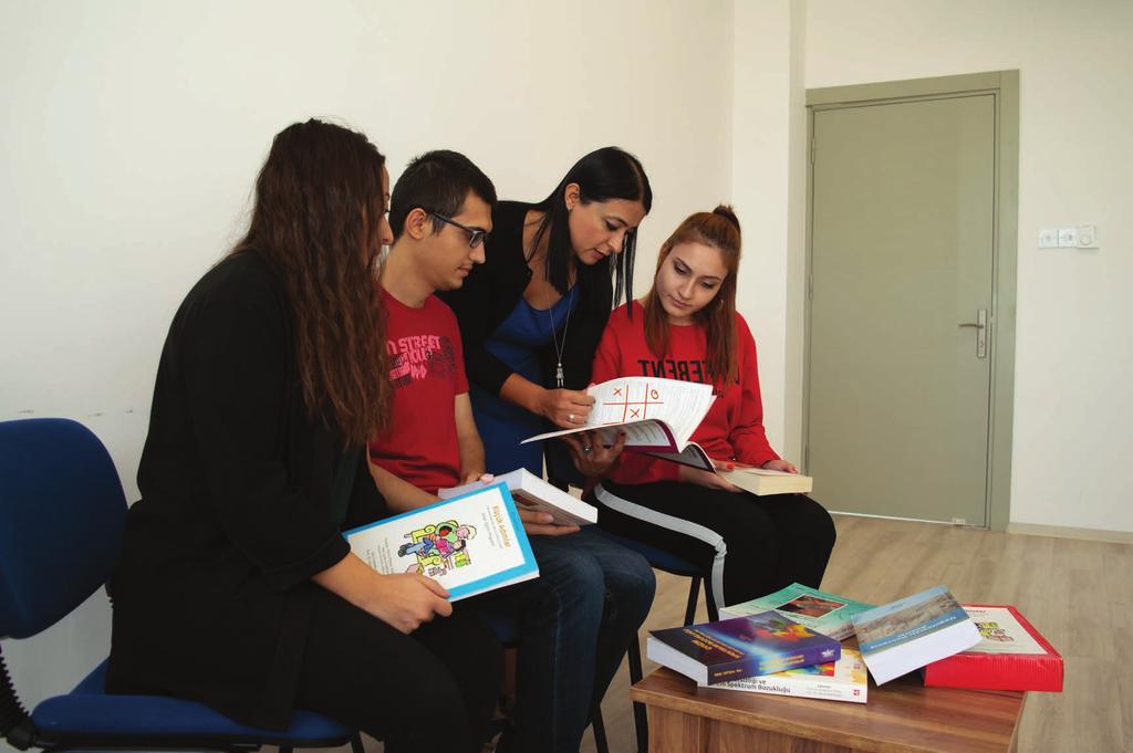Fakülte Eğitim Program Özel Eğitim Öğretmenliği Derece Lisans - BA Süre 4 yıl Eğitim Dili Türkçe Lisansüstü Eğitim Lisansüstü programı Olanakları yoktur.