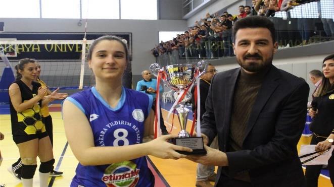 Kadın Voleybol Takımımız Birinci Lige Yükseldi Çankaya Üniversitesinin ev sahipliği yaptığı Türkiye Üniversite Sporları Federasyonu Kadınlar 2.