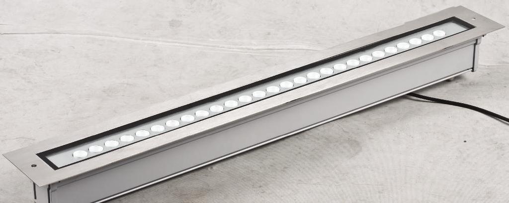 Flopa Recessed mounted uplight led wallwasher. Connecting cable and safety plug for portable installation. The used Led technique offers durability and optimal light output with low power consumption.