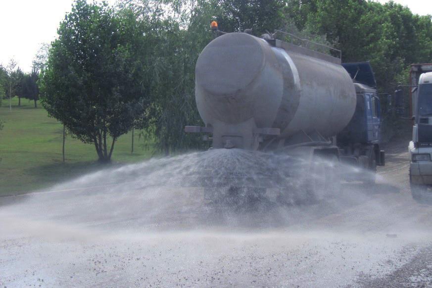 tozu yakalama sisteminde atomize edilmiş suyu püskürtme tekniği kullanılabilir. Toz partikülleri su damlaları ile çarpıştığı zaman topaklar oluşur.