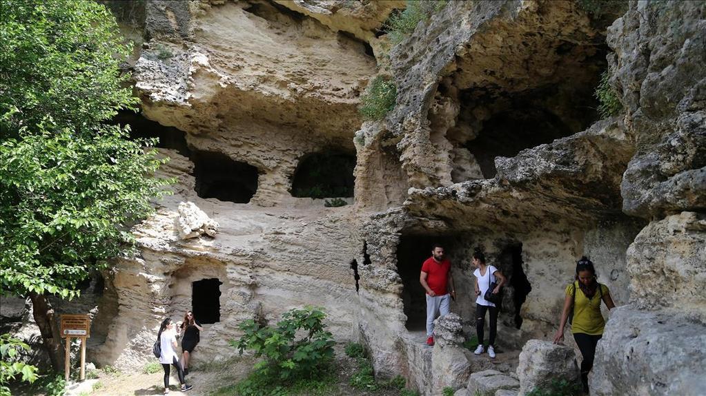 27.04.2019 : ANTAKYA VAKIFLI KÖYÜ SAMANDAĞI (60 km) Sabah kahvaltısının ardından 09.30 da telimizden Hz. Musa ile Hz. Hızır ın karşılaştıkları yer lan Samandağ a hareket ediyruz. 10.