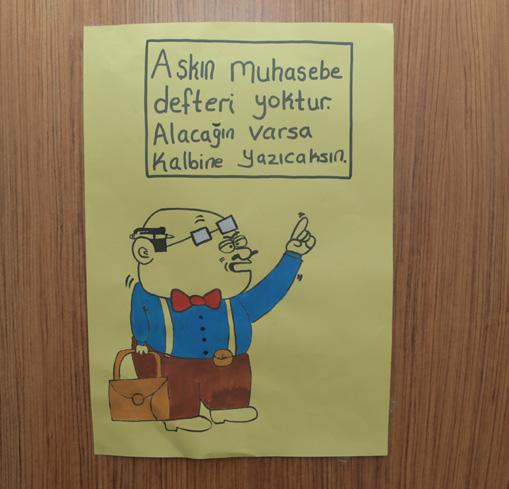 şekilde karşıladı.