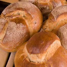 Hızlı BÜYÜK EKMEK 1-Fermentasyon : 10-15 dakika Hamur Ağırlığı : Mevcut olan ekmek kalıplarına veya isteğe göre ayarlanır.