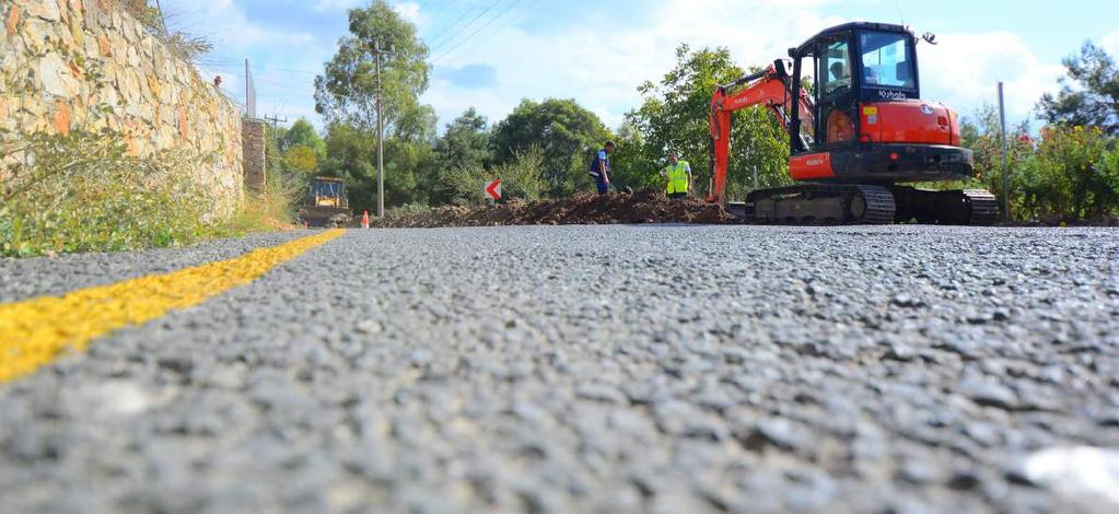 İçme Suyu Hatları Yapıyoruz Akyaka Mahallesinde Atatürk Caddesi güzergahında bulunan 2,5 kilometrelik içme suyu şebeke hattı yenilendi.