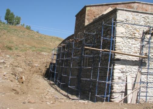 1084 Şahabettin ÖZTÜRK - Yaşar SUBAŞI DİREK Fotoğraf-8: Muş Ulu Camii Güneybatı Beden Duvarı Restorasyon Çalışmaları Görünüşü Yapının restorasyon