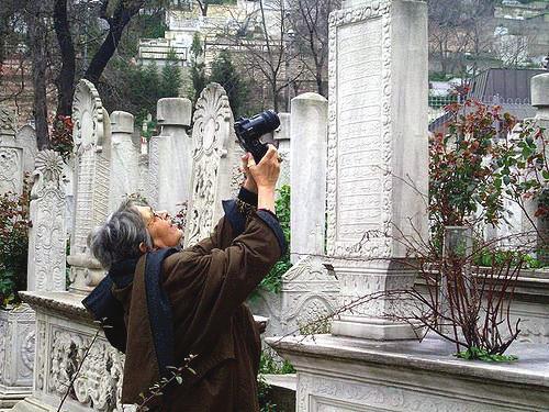 Muhammet Görür kongre ve sempozyumlarda sunduğu Türkçe- İngilizce çok sayıda bildirisi; Türkçe, İngilizce ve Fransızca olmak üzere çok sayıda makalesi ve ansiklopedi maddesi bulunmaktadır. Prof. Dr.