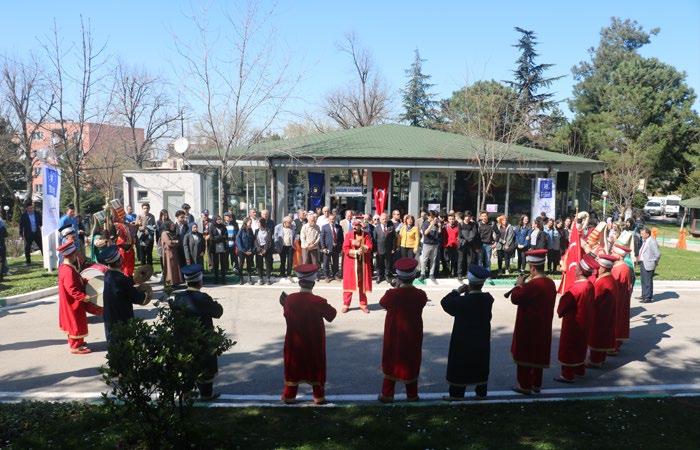 KABUL ŞARTLARI VE ÜCRETLER Yönetmelik hükümlerine göre huzurevine yaşlı kabul şartları aşağıda belirtilmiştir.