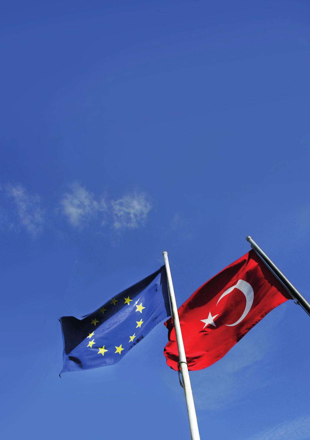 Türkiye-Avrupa Birliği İlişkileri ve Kopenhag Kriterleri Son zamanlarda yeniden gündeme gelen AB ve Türkiye üyelik süreci, Tükiye nin Kopenhag kriterlerine uygun hareket etmediği gerekçesi ile