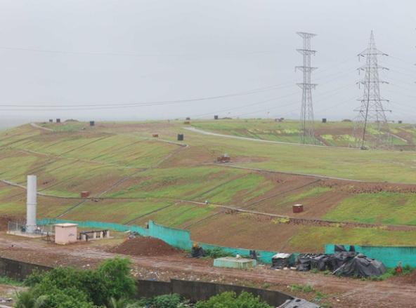 2.11. From Open Dump to Greenery: Mumbai's Gorai Dump Closure Project /India The city of Mumbai, India, generates about 6,500 tons per day of municipal solid waste and about 2,400 tons per day of