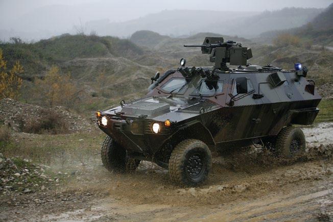 Her zaman göreve hazır... 4x4 taktik tekerlekli zırhlı aracı COBRA, Otokar ın dünya çapındaki lojistik desteği ile de en zor zamanlarda bile daima Silahlı Kuvvetlerimizin yanında.