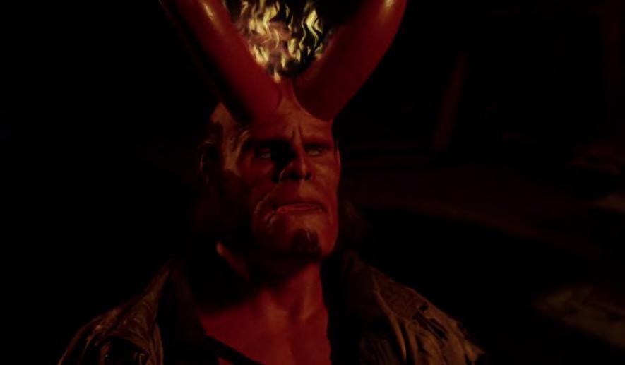 Guillermo del Toro nun arafta kalmış son fantastik figürü Hellboy dur.