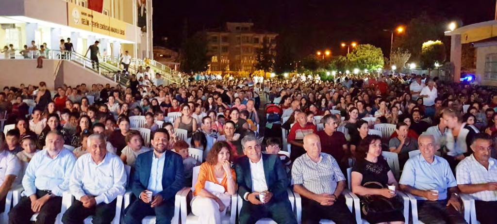 İbrahim Yaman, asıl alkışları, bu tür birleştirici etkinliklere katkı veren ve katılan Defnelilerin hak ettiğini ifade ederek, halktan kendilerini alkışlamalarını istedi.