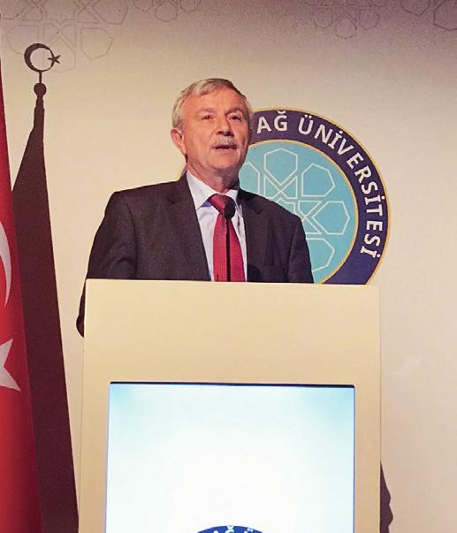 Türk e yön gösterecek bir vakıftır. dedi. Prof. Dr. Selçuk Kırlı Közhan Yazgan Prof. Dr. Mehmet Yüce nin konuşmasının ardından sözü son olarak oturumun üçüncü konuşmacısı Prof. Dr. Yusuf Alper aldı.