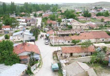 Şekil 3. Köyün Yukarıdan Görüntüsü vam etmişler ve Çarlık Rusya sının idaresindeki doksan yıllık hayatları, siyasi ba
