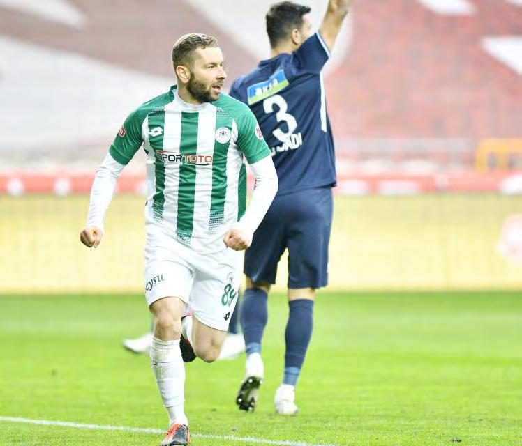 18 SPOR 2 Hatayspor da 3 futbolcu ile yollar ayrıldı Hatayspor'da, teknik heyetin raporu doğrultusunda kadroda düşünülmeyen Yusuf Abdioğlu, Akın Alkan ve takım kaptanlarından Mesut Çaytemel ile