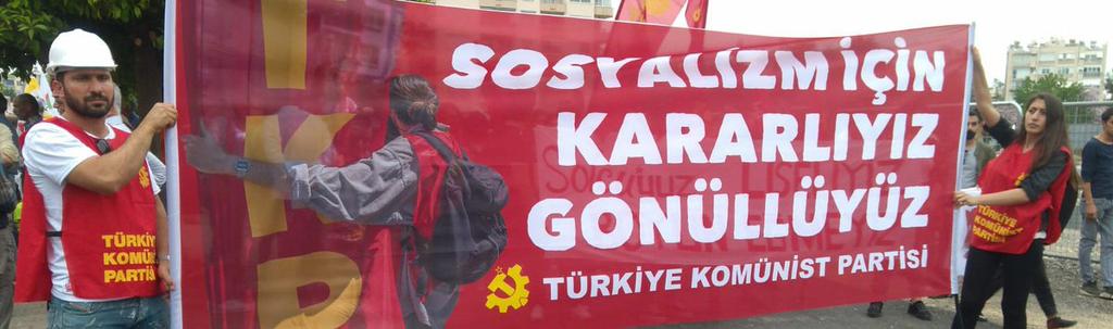 Ülkücü mafya Sedat Peker in açıklamalarının arkasında AKP içindeki çözülmeyi izleyip düzenin dolgu malzemesi olmak. Ya da gerçek, örgütlü bir halk olmak, yeni bir Türkiye için kolları sıvamak.