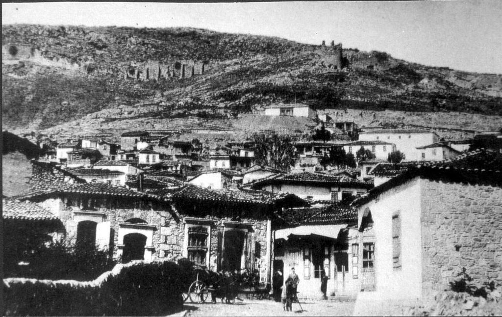 arasında yapılan ve kente ait ilk detaylı harita ise Port de Smyrne dır. XVIII. yy.