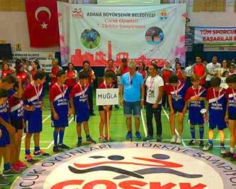 7 Bodrumlu sporcular olimpiyat yolunda Bodrum Belediyesi Bodrumspor Karate Takımı sporcuları Kayra Sezgin ile Umut Altıntaş, yapılacak Gençler Dünya Kupası na katılmaya hak kazandı.