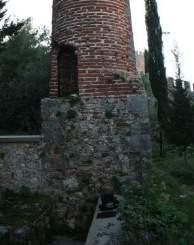 minarelerinin kaidesi sekizgendir. Resim 29.