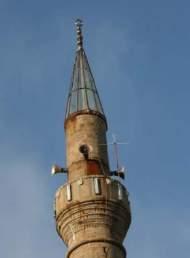 Akşebe Sultan Mescidi minaresinin daha önceki çizim ve resimlerinde görülen külahı günümüzde