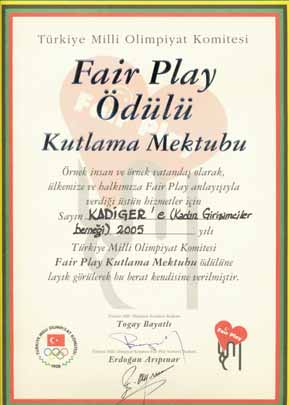 9 May s 2006 tarihinde Olimpiyatevi'nde düzenlenen törende, Derne imiz ad na ödülü Yönetim Kurulu Ba kan m z Meltem Kurtsan ald.