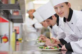 Bu proje ile, sektörün ihtiyaç duyduğu nitelikli iş gücünü yetiştirmek amacı ile servis ve mutfak dalı öğrencilerinden oluşacak katılımcılar, Avrupa mutfaklarında yiyecek içecek hazırlama ve sunumu