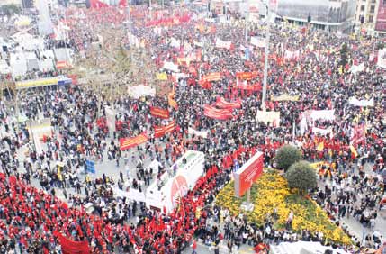 ÇALIŞMA VE SOSYAL GÜVENLİK BAKANLIĞI 2 Sendikal Özgürlük Esas Olacak İşçiler sendikalı olmaya veya olmamaya kendisi karar verecek.