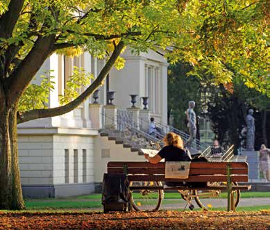 Onun doğduğu ev, çok sayıdaki müzeden yalnızca birisidir. Her yıl düzenlenen uluslar arası müzik festivali de Beethoven in ismini taşımaktadır.