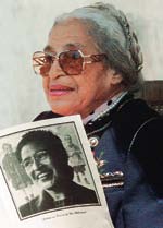 Rosa Parks: SİVİL HAKLAR HAREKETİNİN ANASI Rosa McCauley Parks günümüzde sivil haklar hareketinin anası olarak bilinmektedir, çünkü otobüste oturduğu koltuktan kalkmayı reddetmesi sonucunda