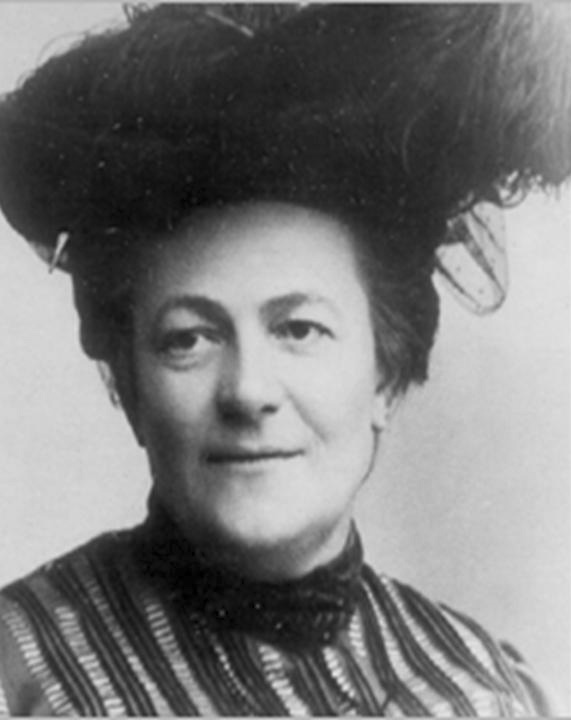 Alman sosyalist ve kadın önderi Klara Zetkin, 27 Ağustos 1910 tarihinde Danimarka nın Kopenhag kentinde gerçekleştirilen 2.