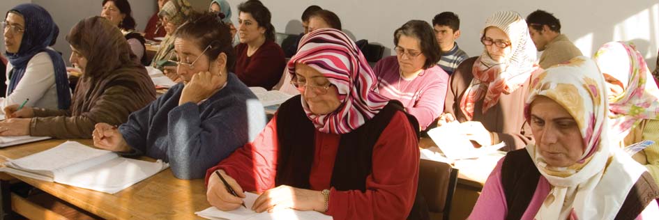 Okuryazarlık ve Cinsiyet Eşitliği Konusunda Türkiye'nin Gerçekleri Okuryazarlık ve eğitimin ülkelerin ekonomik düzeylerini etkilediği bilinmektedir.