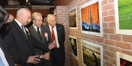 çiftçilerin sosyal güvenlikle ilgili bilgilendirme ve Tarımda Kayıtdışı İstihdamla Mücadele toplantıları, Genel Başkan Bayraktar ın katıldığı Adana ve Sakarya dan sonra, Manisa, Şanlıurfa, Erzurum ve