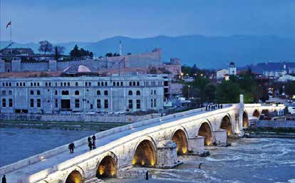 Dosya Yüz Yıl Sonra Balkanlar Şener Bilalli Uluslararası Balkan Üniversitesi, Tarih Programı Öğretim Görevlisi Osmanlı Makedonya Şehirlerinin Sosyal ve Ekonomik Yapısına Genel Bir Bakış Selanik