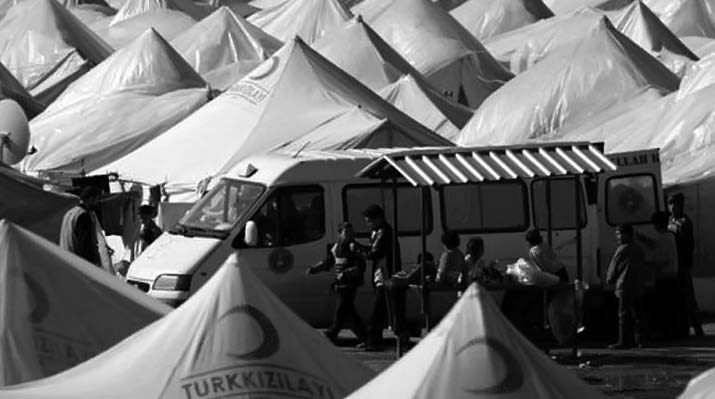 212 Orta Do uda Siyaset Resim 7.8 Suriyeli mülteci çad rlar Kaynak: http://www.aksam.com.
