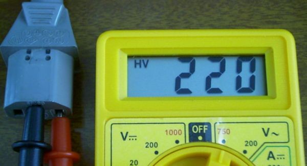 Nötr ve Toprak arasında yapılan ölçümde, iyi bir topraklama için olması gerek Voltaj değeri Max. 1 2 Volt olmalıdır.
