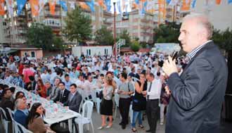 İSTANBUL DA RAMAZAN HEYECANI SÜRÜYOR Ramazan ayının paylaşma ve kardeşlik atmosferi AK Parti İstanbul teşkilatının düzenlediği iftar programlarında yaşanmaya devam ediyor.