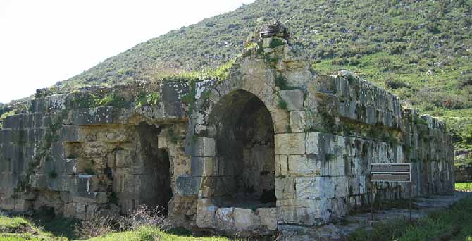 Denizi temiz, yaylası havadar, meyvesi bol, muzu kokulu, sebzesi lezzetlidir.