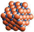 Anyon ve katyon arasında oluşan çekim kuvvetine iyonik bağ adı verilir. İyonik bağ, sadece bir sodyum iyonu ve bir klor iyonu arasında gerçekleşmez.