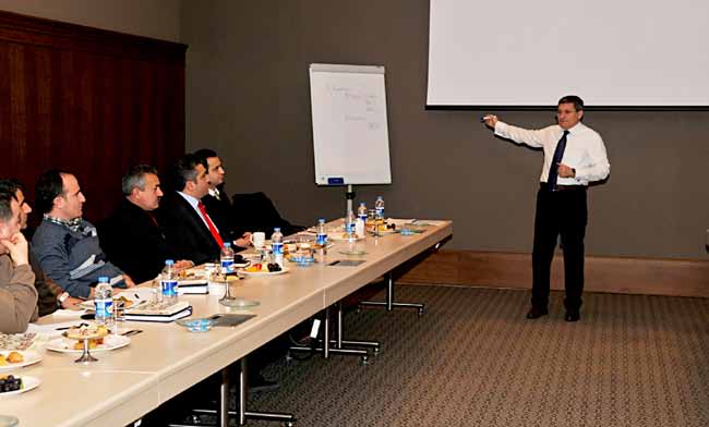 Prof. Dr. Recep BOZLAĞAN kurulacak denetim komisyonu vasıtasıyla da denetim yapılmasına imkân tanımıştır.