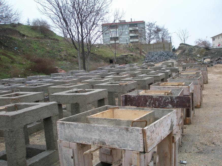 Yayla ve Erikli sahillerinde 6 adet Cankurtaran kuleleri oluģturulmuģtur.