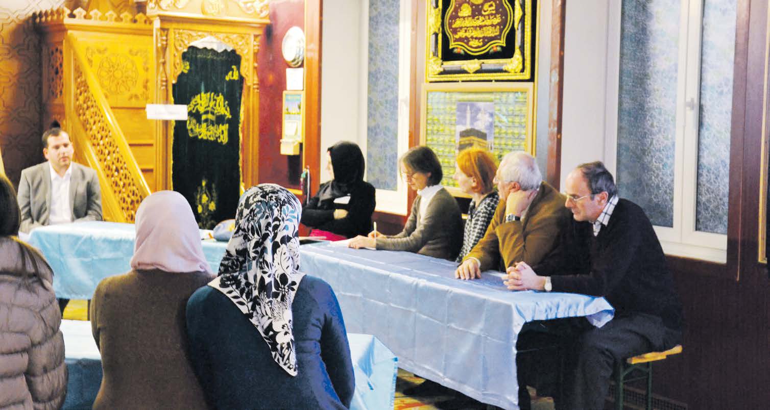 gibi çeşitli konularda da paneller ve seminerler düzenlendi. Panellerin her biri İslam Federasyonuna bağlı bir camide gerçekleştirildi. Dr. Abdurrahman Reidegeld, Univ.Prof. Dr. Rüdiger Lohlker, Dr.