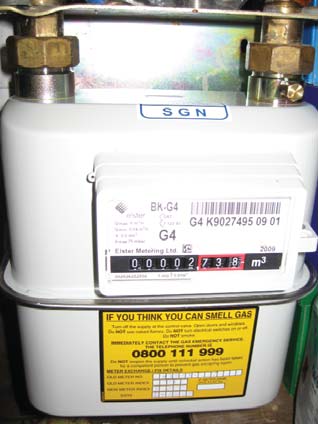 Gaz sayaçları Evlerde yaygın olarak kullanılan iki tür sayaç vardır. Kredili sayaçlar Çoğu müşteride kullanılan gaz miktarını kaydeden kredili sayaca bulunur.