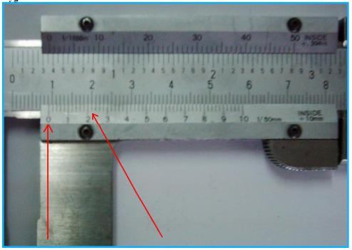 1/50mm verniyer bölüntülü kumpaslarda genellikle üç değişik bölüntü sistemi uygulanmaktadır. Bunlardan birincisinde cetvel üzerindeki 49mm lik kısım verniyer üzerinde 50 eşit parçaya bölünmüştür.