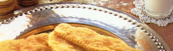 Yaprak hamuru Resim 1. 4: Basit hamurdan yapılmış çiğ börek Uluslar arası adı milföy hamurudur.