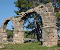 KEŞFEDİN - Antalya PHASELIS Phaselis in mükemmel plajlarını ve kalıntılarını ziyaret edin.