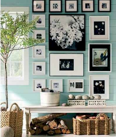 Use vintage frames of same color, but with different dimensions or patterns.